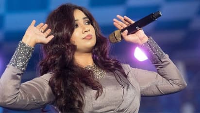 ఒక్క పాటకు అన్ని లక్షలా..? శ్రేయా ఘోషల్ ఒక్క సాంగ్ కు ఎంత తీసుకుంటుందో తెలుసా..? 