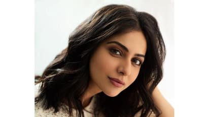 50ఏళ్ల వ్యక్తి నుంచి ప్రపోజల్‌ వచ్చింది.. అందుకే సింగిల్‌గా ఉన్నాః రకుల్‌ షాకింగ్‌ కామెంట్‌