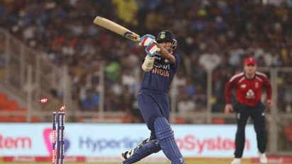 ఇషాన్ కిషన్ ఎంట్రీతో టీమిండియాకి కొత్త సమస్య... ఎవరిని తీయాలి, ఎవరిని పెట్టాలి?