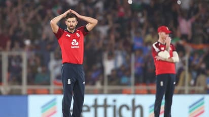 ട്വന്‍റി 20 ലോകകപ്പ് സെമിക്ക് മുമ്പ് ഇംഗ്ലണ്ട് പെട്ടു; രണ്ട് സൂപ്പര്‍താരങ്ങള്‍ക്ക് പരിക്ക്, കളിക്കുന്നത് സംശയം