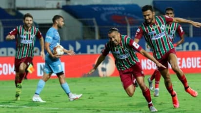 আইএসএল ফাইনালে প্রথমার্ধের খেলার ফল ১-১, চোট পেয়ে অ্যাম্বুলেন্সে মাঠ ছাড়লেন অময় রানাওয়াডে