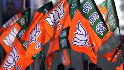 #BREAKINGதாராபுரத்தில் எல்.முருகன், ஆயிரம் விளக்கில் குஷ்பு... அதிகாரப்பூர்வ பாஜக வேட்பாளர் பட்டியல் வெளியீடு!