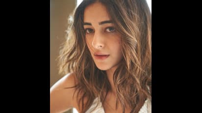 బికినీ కట్టుకోవడం మర్చిపోయిన విజయ్‌ దేవరకొండ హీరోయిన్‌ అనన్య పాండే.. రచ్చ మామూలుగా లేదుగా