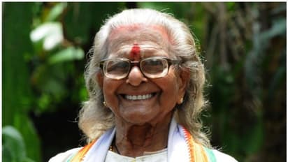 കഥകളിയാചാര്യന് ഗുരു ചേമഞ്ചേരി അന്തരിച്ചു