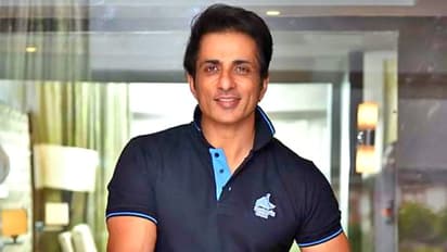 ভ্যাকসিন নিয়েও করোনায় আক্রান্ত এবার খোদ করোনার মসিহা, সুপার পজিটিভ সোনু সুদ