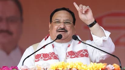 ঘাটালে আচমকাই বক্তব্য থামালেন বিজেপি নেতা জেপি নাড্ডা, ক্যামেরায় ধরা পড়ল তাঁর মানবিক মুখ