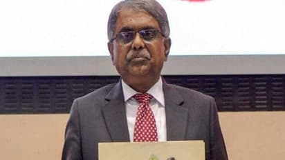 পিকে সিনহার পদত্যাগ নিয়ে নীরব কেন্দ্র, তিনি ছিলেন নরেন্দ্র মোদীর প্রধান উপদেষ্টা