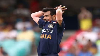 క్రికెటర్ యజ్వేంద్ర చాహాల్ తల్లిదండ్రులకు కరోనా పాజిటివ్... క్రికెటర్లను వెంటాడుతున్న...