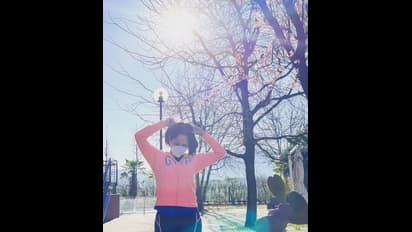 స్పోర్ట్స్ ట్రాక్ లో ఇటలీ వీధుల్లో చక్కర్లు కొడుతున్న అనసూయ... ఆ హీరోతో అక్కడ ఫుల్ బిజీ!