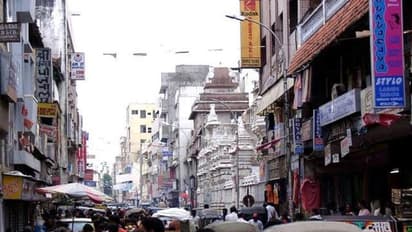 ஹார்டுவேர் கடையில் 4 கோடி ஹவாலா பணம்.. அதிர்ச்சியில் வருமான வரித்துறை, தேர்தல் பறக்கும்படை அதிகாரிகள்..