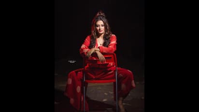 షర్ట్ విప్పేసి అందాలు ఆరబోసిన ప్రియమణి..ఇంత హాట్‌గా ఎప్పుడూ చూడలేదు..!