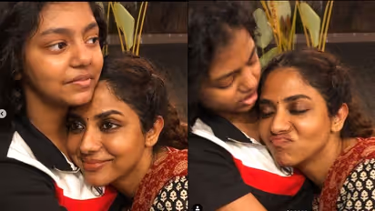 'ആരാണിവിടെ അമ്മ'; മനോഹരമായ ചിത്രങ്ങളുമായി പൂർണിമ