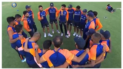 ഭാവിയിൽ രണ്ട് ഇന്ത്യൻ ടീം വ്യത്യസ്ത പരമ്പരകൾ കളിക്കുന്നത് സാധാരണമാകുമെന്ന് രവി ശാസ്ത്രി