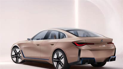 ബിഎംഡബ്ല്യു ഐ4 അനാവരണം ചെയ്തു