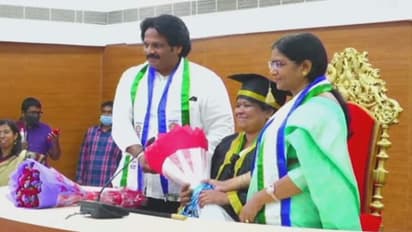 బెజవాడ సమావేశానికి పుణ్యశీల డుమ్మా: ఏపీ కార్పోరేషన్ల మేయర్లు వీరే...