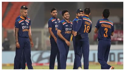 ಪಂದ್ಯದ ಮಹತ್ವದ ಘಟ್ಟದಲ್ಲಿ ವಿರಾಟ್‌ ಕೊಹ್ಲಿ ಮೈದಾನ ತೊರೆದಿದ್ದೇಕೆ..?