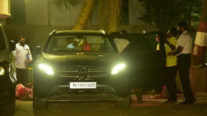 एंटीलिया: SUV  मिलने से लेकर मनसुख की मौत तक...30 दिन की पूरी कहानी, जिससे गरमाई महाराष्ट्र की राजनीति