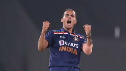 വ്യക്തമായ കാഴ്ച്ചപാടുണ്ടായിരുന്നു; കൊല്ക്കത്തയെ കുടുക്കിയ ബൗളിങ്ങിനെ കുറിച്ച് ചാഹര്