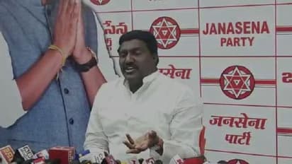 దుర్గ గుడిలో దండుపాళ్యం గ్యాంగ్.. జనసేన పోతిన మహేష్ ఫైర్... (వీడియో)