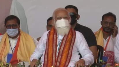 'দিদিকে গণতন্ত্র ধ্বংস করতে দেওয়া যাবে না',  মোদীর কথায় ঢেউ খেলল খড়গপুরের জনসমুদ্রে, দেখুন ছবি