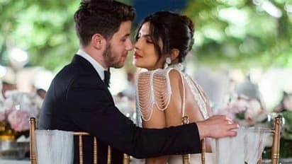 খুল্লামখুল্লা রোম্যান্সে মজে নিক-প্রিয়ঙ্কা, নাতনিকে নিয়ে গোপন খবর ফাঁস মধু চোপড়ার