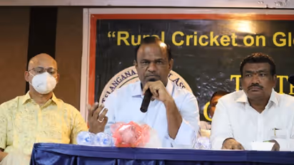 అవినీతితో తెలంగాణలో క్రికెట్ను చంపేస్తున్నారు... అజారుద్దీన్పై టీసీఏ ప్రెసిడెంట్ లక్ష్మీనారాయణ ఫైర్...