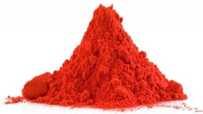 इस होली रंगों से आएगा चेहरे पर GLOW, किचन में रखी इन चीजों से आसानी से घर पर करें तैयार