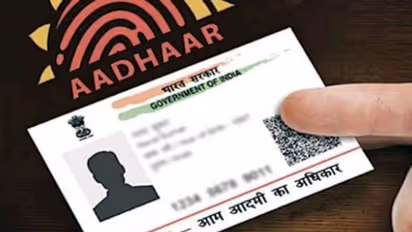 அரிவாள், கத்தி வாங்கணுமா? இனி கண்டிப்பாக ஆதார் கட்டாயம்..  போலீஸ் கிடுக்குப்பிடி.!