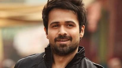 লিপকিসে সেঞ্চুরি, চুমুস্টার ইমরান, পর্দায় টেক-রিটেকের মাঝে কতবার লিপলকের স্বাদ নিয়েছেন ইমরান