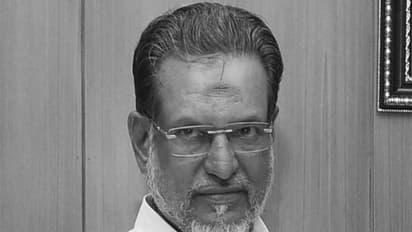 #BREAKING அதிமுக எம்.பி. மாரடைப்பால் மரணம்... அதிர்ச்சியில் ஓபிஎஸ், இபிஎஸ்...!