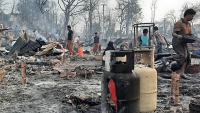 റോഹിംഗ്യന്‍ അഭയാര്‍ത്ഥി കേന്ദ്രത്തില്‍ അഗ്നിബാധ; 15 മരണം, നിരവധിപ്പേരെ കാണാതായി