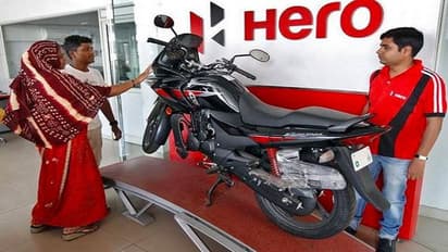 బైక్ కొనాలనుకుంటున్నారా.. అయితే వెంటనే కొనేయండి.. ఎందుకంటే ఏప్రిల్ 1 నుంచి..