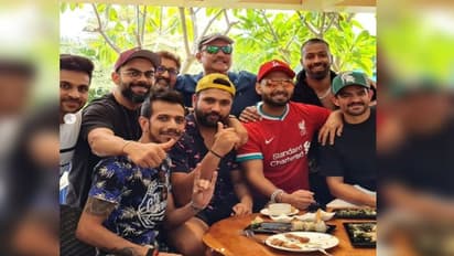 విరాట్- రోహిత్‌ మధ్య వైరమా... ఏది ఎక్కడ? టీమిండియా సక్సెస్ పార్టీ ఫోటోలు వైరల్...