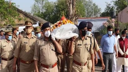 आलू को लेकर विवाद कर रहे थे 2 भाई, मामला शांत कराने पहुंचे दारोगा को गंवानी पड़ी जान