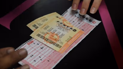 Hawker wins 1Cr-লাক বাইচান্স,৩০ টাকার লটারি, হকারি থেকে কোটিপতি বীরুভূমের বাসিন্দা