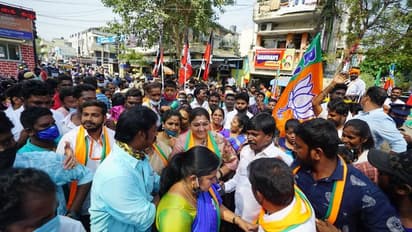 இது எனக்கு முக்கியமான தேர்தல்.. மோடியிடம் பேசி உதவி செய்வேன்.. ஆயிரம் விளக்கில் மன்றாடிய குஷ்பு.