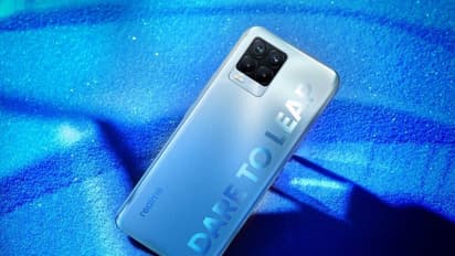 సూపర్ ఆమోలెడ్ డిస్ ప్లేతో రియల్మీ 8 సిరీస్ వచ్చేసింది.. ఫీచర్స్, ధర పూర్తి వివరాలు మీకోసం..