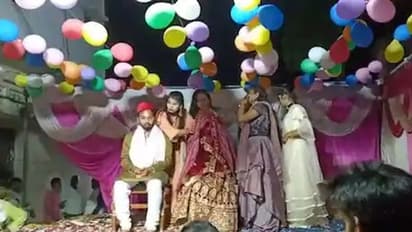 आरक्षण के लिए नेताजी ने दूसरी जाति की युवती से करा दी बेटे की शादी..क्योंकि हर हाल में जीतना है पंचायत चुनाव