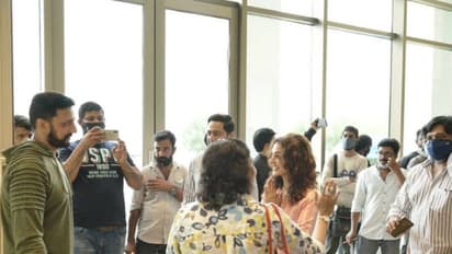 ಮಾಲಿವುಡ್ ಸಿನಿಮಾ ಸೆಟ್‌ನಲ್ಲಿ ಪತ್ನಿ ಜೊತೆ ಕಿಚ್ಚ..!