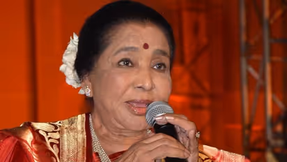 'শ্বাসকষ্ট হচ্ছে  এখনই যেতে হবে হাসপাতালে', গান শুনে কেন এমনটা ভেবেছিলেন আশা ভোঁসলের ড্রাইভার