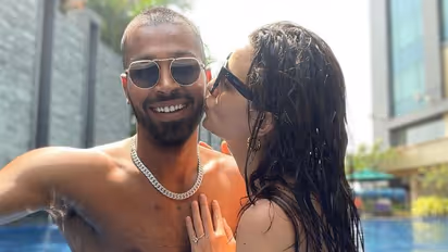 Hardik Pandya's wife Natasa Stankovic raises the temperature in the swimming pool again