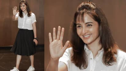 ഇതൊക്കെ എന്ത്; പുത്തന് മേക്കോവറില് മഞ്ജു വാര്യര്; പ്രതികരണങ്ങളുമായി ആരാധകര്