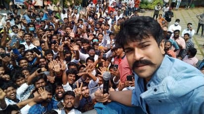 చరణ్ ఇంటి వద్ద అభిమానుల కోలాహలం...  ఫ్యాన్స్ తో ముచ్చటించిన రామ రాజు!