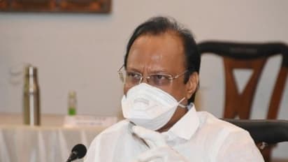 మహారాష్ట్ర డిప్యూటీ సీఎం అజిత్ పవార్ కు కరోనా: హోం ఐసోలేషన్ లో ఎన్సీపీ నేత