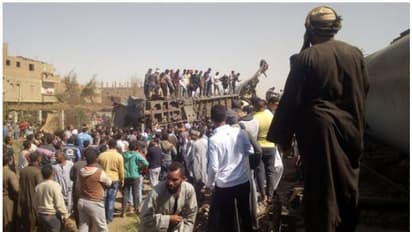 ഈജിപ്തില് ട്രെയിനുകള് കൂട്ടിയിടിച്ചു, 32 മരണം