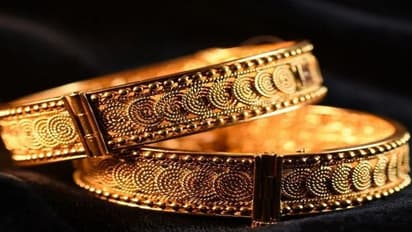 பிரேக்கே இல்லாமல் உயரும் தங்கம் விலை.! இன்று ஒரு சவரன் எவ்வளவு தெரியுமா.?