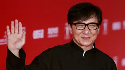 কমিউনিস্ট পার্টিতে যোগ দিতে চান জ্যাকি চ্যান, কী বললেন এই হলিউড তারকা