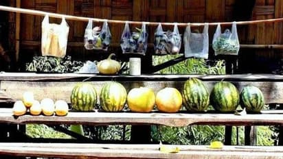 ഈ കടകളിൽ കടക്കാരില്ല, കച്ചവടമെല്ലാം വിശ്വാസത്തിന്റെ പുറത്താണ്!