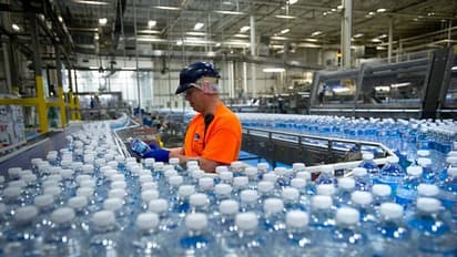 వాటర్ బాటిల్ అమ్మకాలపై కొత్త రూల్స్.. ఏప్రిల్ 1 నుండి అమలు.. అదేంటో తెలుసుకోండి..