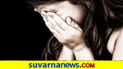 ಹೋಳಿ ಆಡಿ ಬರುತ್ತಿದ್ದ ಬಾಲಕಿಯ ಬಟ್ಟೆ ಹರಿದ ಕಿರಾತಕರು